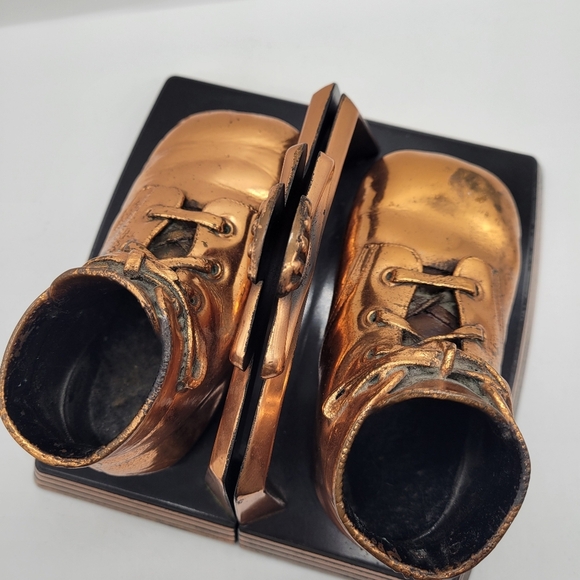 VTG Pair Brass Bronze Color Baby Shoe Slipper Bookends Book End Sculpture Prop - Picture 5 of 12